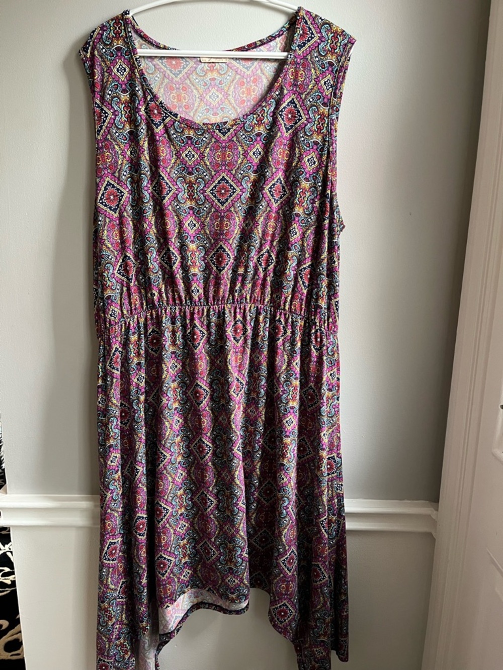 Sleeveless Pink Paisley Print Midi Dress